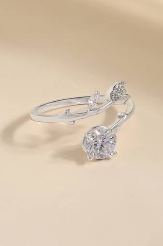 Touch925 whispering leaf silver ring with cz stone in 925 purity for women
