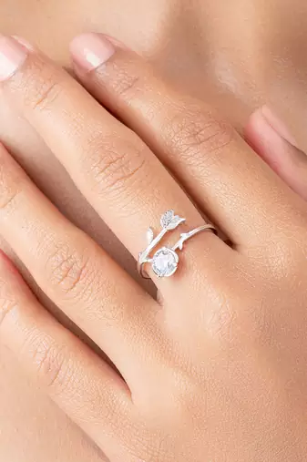 Touch925 whispering leaf silver ring with cz stone in 925 purity for women