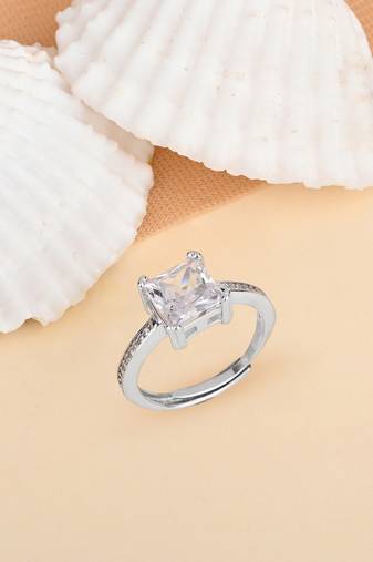 Touch925 radiant trio silver ring with cz stones in 925 purity for women