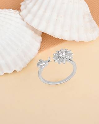 Touch925 bloom & bee silver ring in 925 purity for women 1