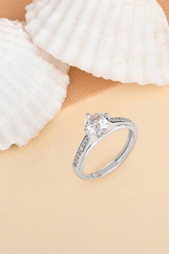 Touch925 silver spark stone ring with solitaire cz in 925 purity for women