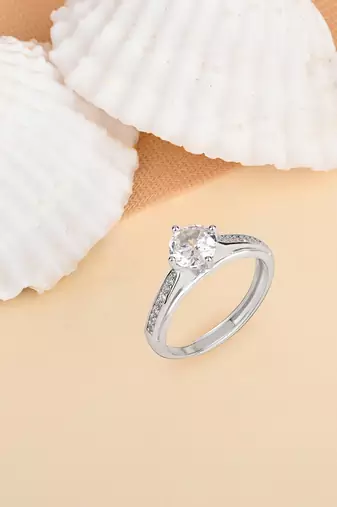 Touch925 silver spark stone ring with solitaire cz in 925 purity for women