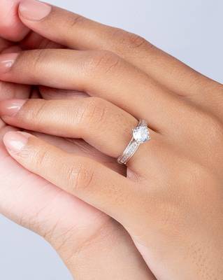 Touch925 silver spark stone ring with solitaire cz in 925 purity for women 3