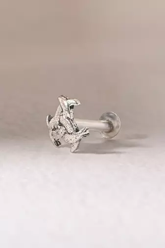 Criss cross nose pin