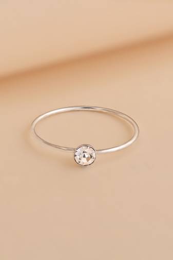 Elegant bali nose pin