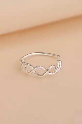 Circular criss cross nose pin