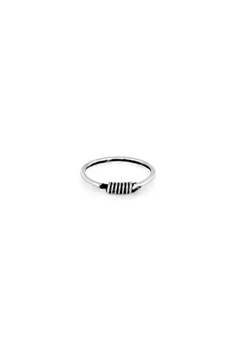 Spiral oxidized nose pin