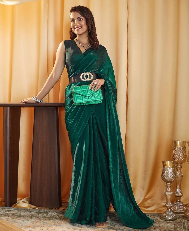 Peacocl-blue women peacock blue solid silk blend saree