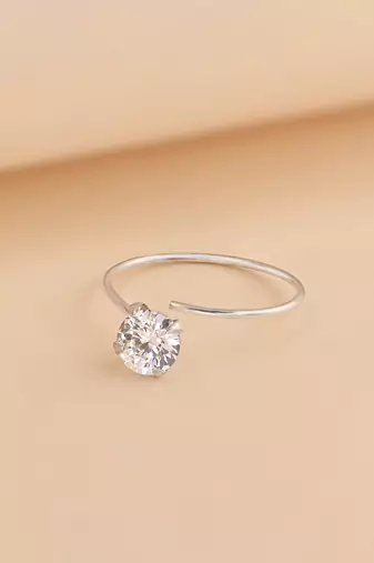 Crystal shine nose pin