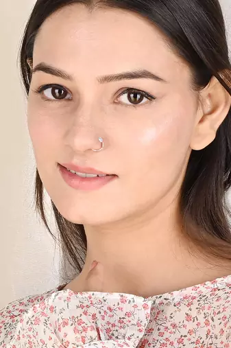 Crystal shine nose pin
