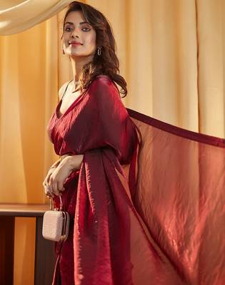 Wine women wine solid silk blend saree 5