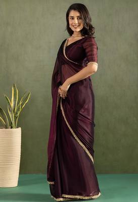 Purple chiffon heavy lace border work party wear saree 3