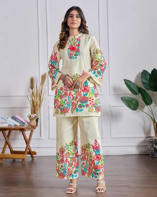 Off white floral printed mandarin collar cotton top with trouser 1