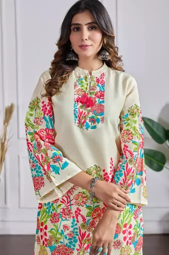 Off white floral printed mandarin collar cotton top with trouser