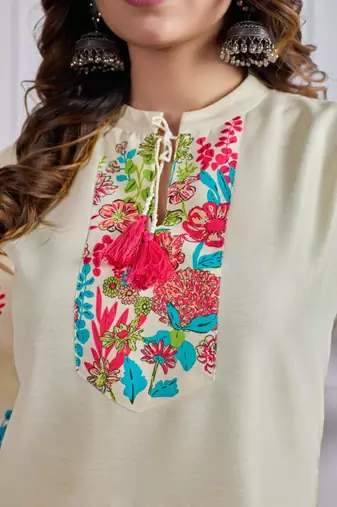 Off white floral printed mandarin collar cotton top with trouser