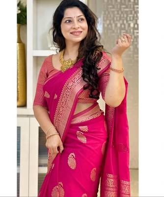 Pink color silk blend saree with blouse 3