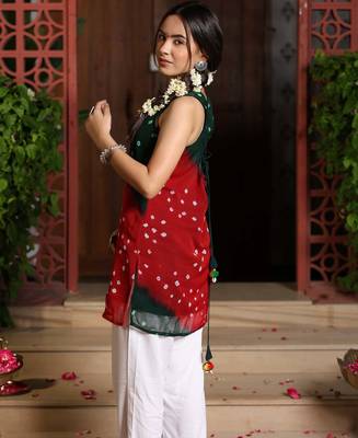 New Stylish Red Green Kurta Set With Bottom Summer Wear Kurta Set  2