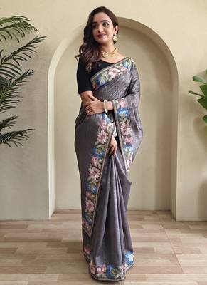 Grey Tussar silk blend Embroidered Saree 3