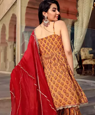 Beige embroidered Gota Work Suit Set  Suit Set With Gota Work Dupatta 4