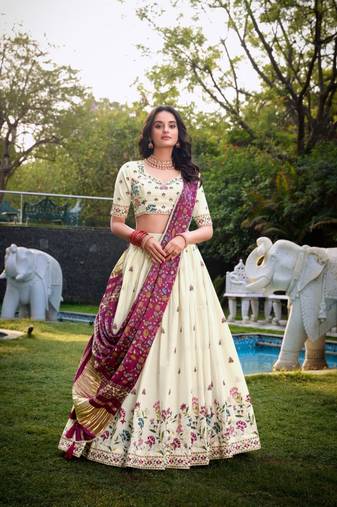 Thread Embroidered Floral Lehenga Choli With Gaji Silk Dupatta Set