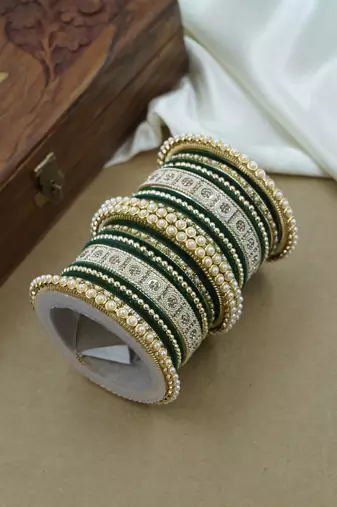 Pearl & diamond bangle set