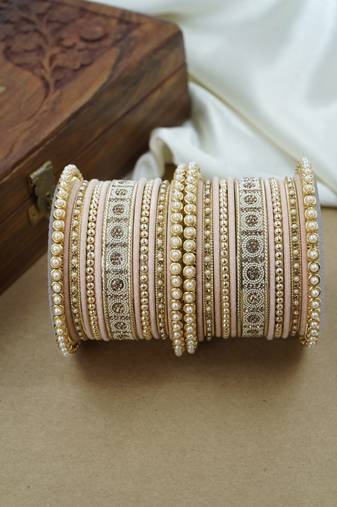 Pearl & diamond bangle set