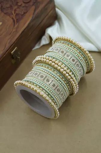 Pearl & diamond bangle set