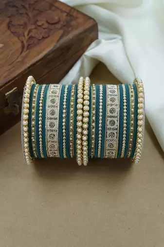 Pearl & diamond bangle set