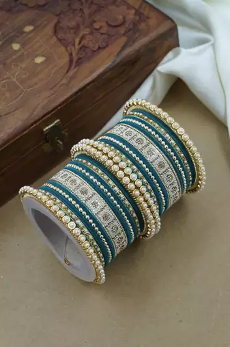 Pearl & diamond bangle set