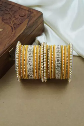 Pearl & diamond bangle set
