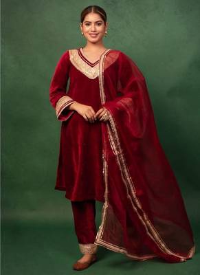 Red embroidered Velvet Heavy Suit Set Gotta Work Suit Set With Dupatta Wedding Wear Dress 1
