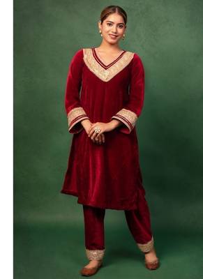 Red embroidered Velvet Heavy Suit Set Gotta Work Suit Set With Dupatta Wedding Wear Dress 4