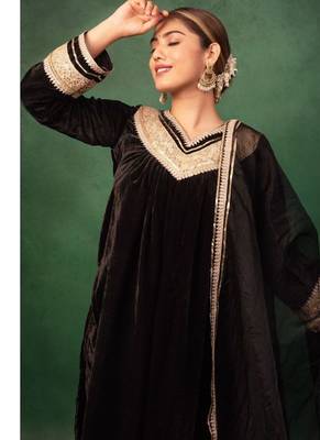 Black Velvet Gotta Work Kurta and Pant with Dupatta Wedding Wear Suit Set Designer Suit Set 3