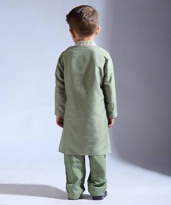 Green embroidered silk kurta pyjama 3