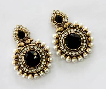Beautiful Round Hangings 1
