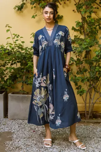 Viva trypan embroidery cotton dress