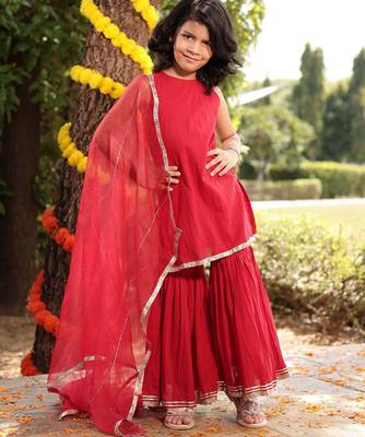 Molly Embroidered Cotton Suit Set 1