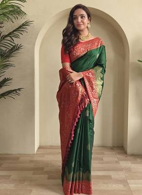 Dark Green Dual Tone silk blend Saree 1