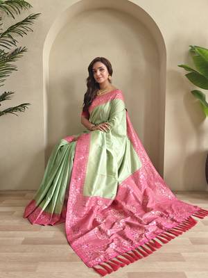 Pista Green Dual Tone silk blend Saree 3