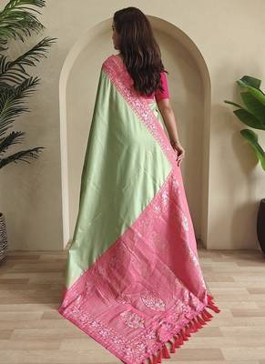 Pista Green Dual Tone silk blend Saree 4