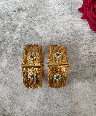Gold plated studded bangle 2