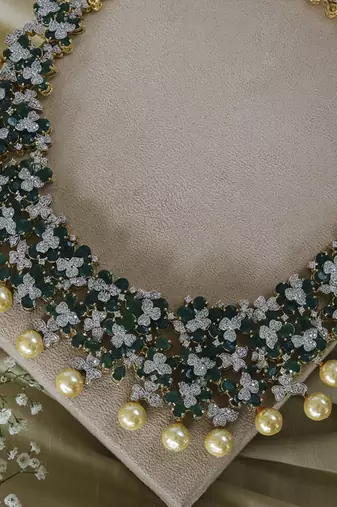 Gold plated green stone necklace set