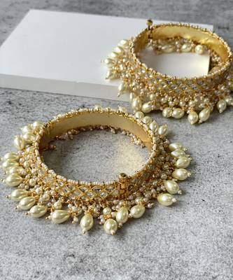 Gold plated beaded pearl bangle 1
