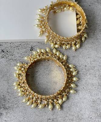Gold plated beaded pearl bangle 2