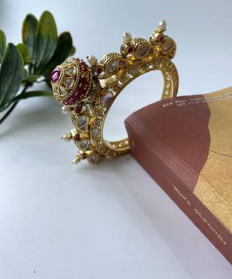 Gold plated pink stone bangle 1