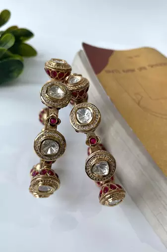 Gold plated kundan bangle