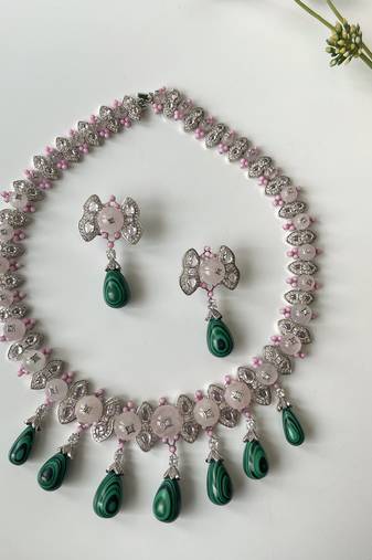 Silver plated Emerald Pearl necklace set