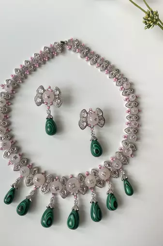 Silver plated Emerald Pearl necklace set