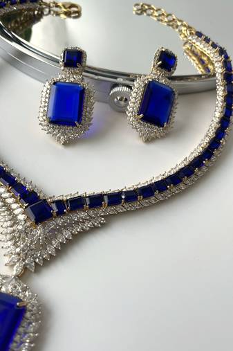 Silver plated blue stone necklace set