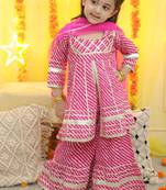 Style it with your outfit to elevate the overall look.